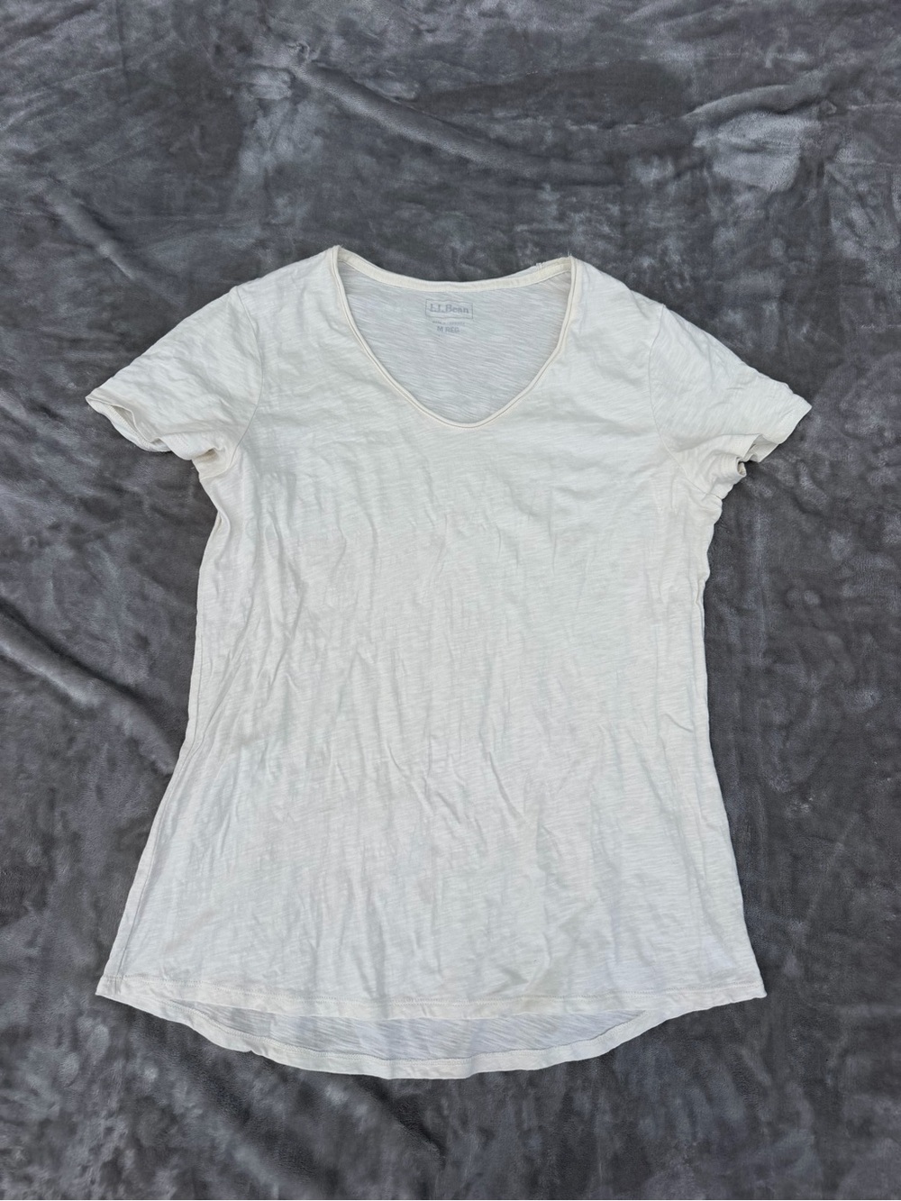 L.L. Bean Women's Cream V-Neck Short Sleeve Tee